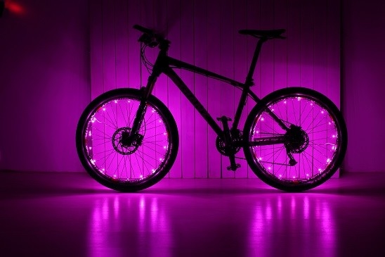 Ultra la bicyclette de l'éclat LED a parlé 500m antichoc légers